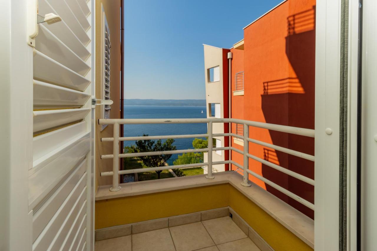 Luxury Apartments Villa Ruzmarina With New Heated Infinity Pool And Lounge Area Marusici (Split-Dalmatia) Exterior foto