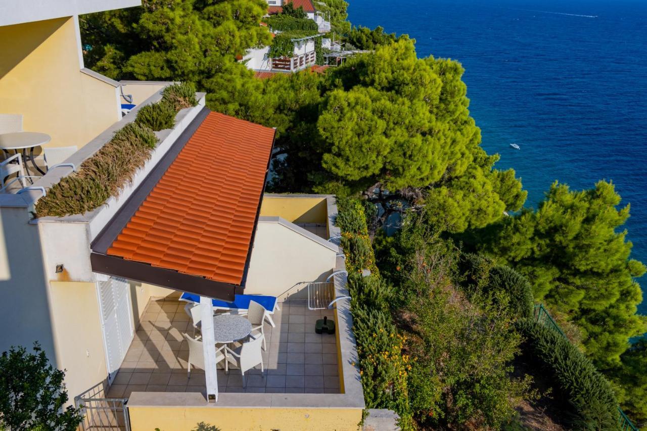 Luxury Apartments Villa Ruzmarina With New Heated Infinity Pool And Lounge Area Marusici (Split-Dalmatia) Exterior foto