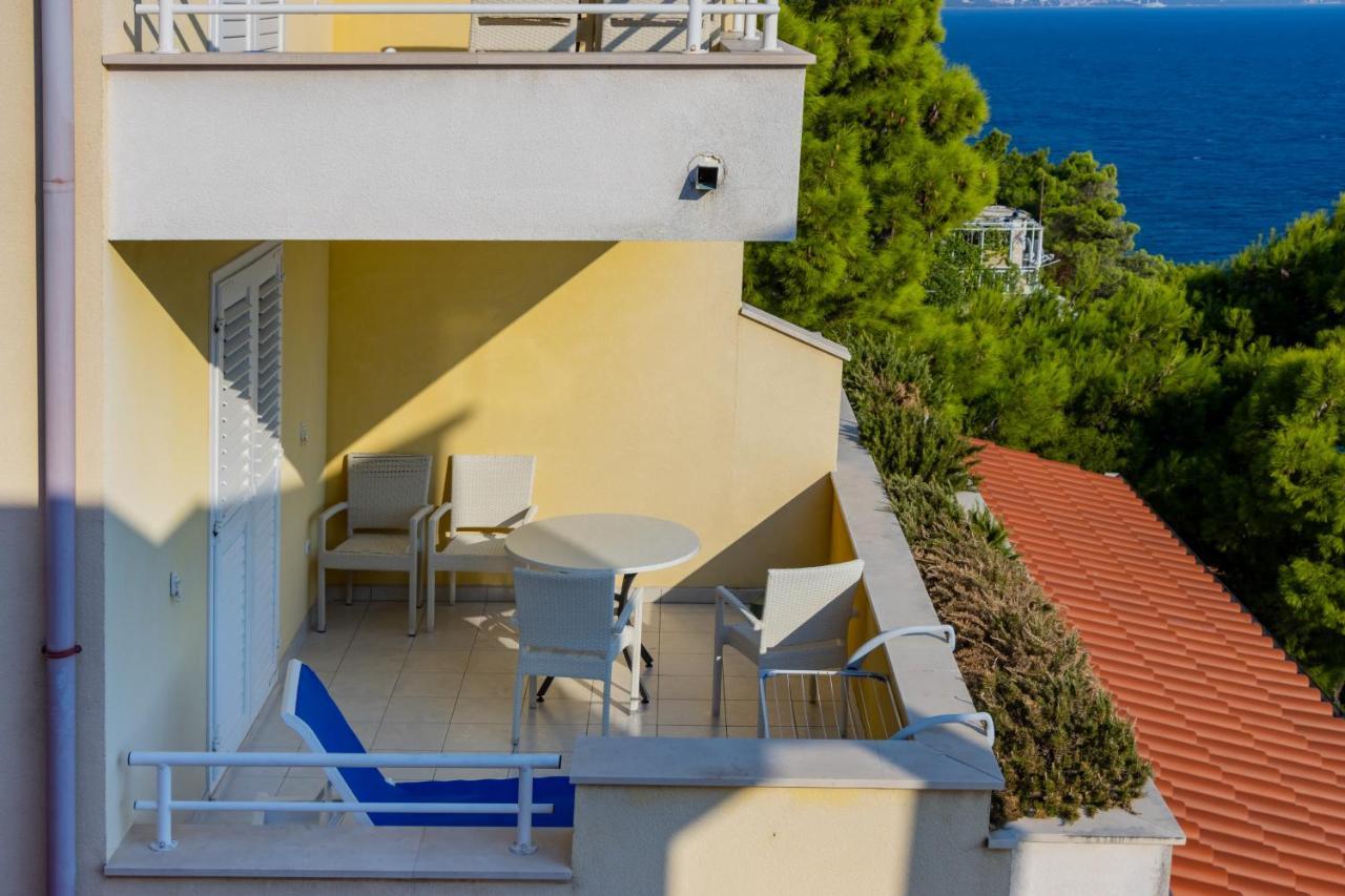Luxury Apartments Villa Ruzmarina With New Heated Infinity Pool And Lounge Area Marusici (Split-Dalmatia) Exterior foto