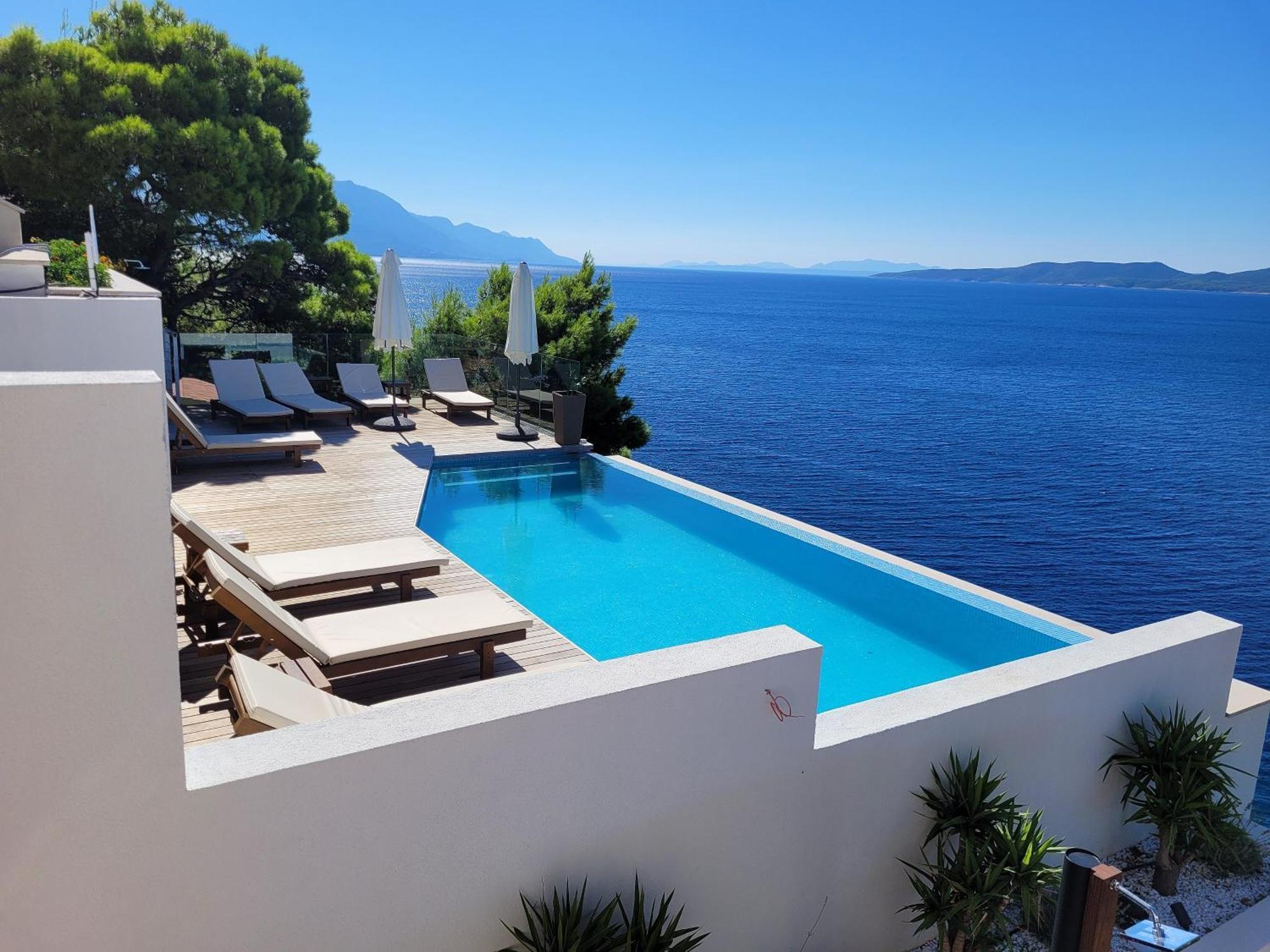 Luxury Apartments Villa Ruzmarina With New Heated Infinity Pool And Lounge Area Marusici (Split-Dalmatia) Exterior foto